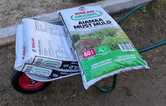 Muud hauateenused – heki pügamine, mulla vahetus ja hooldus